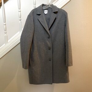 GAP Tall small Grey coat 50%wool, 50%polyester, in excellent condition.